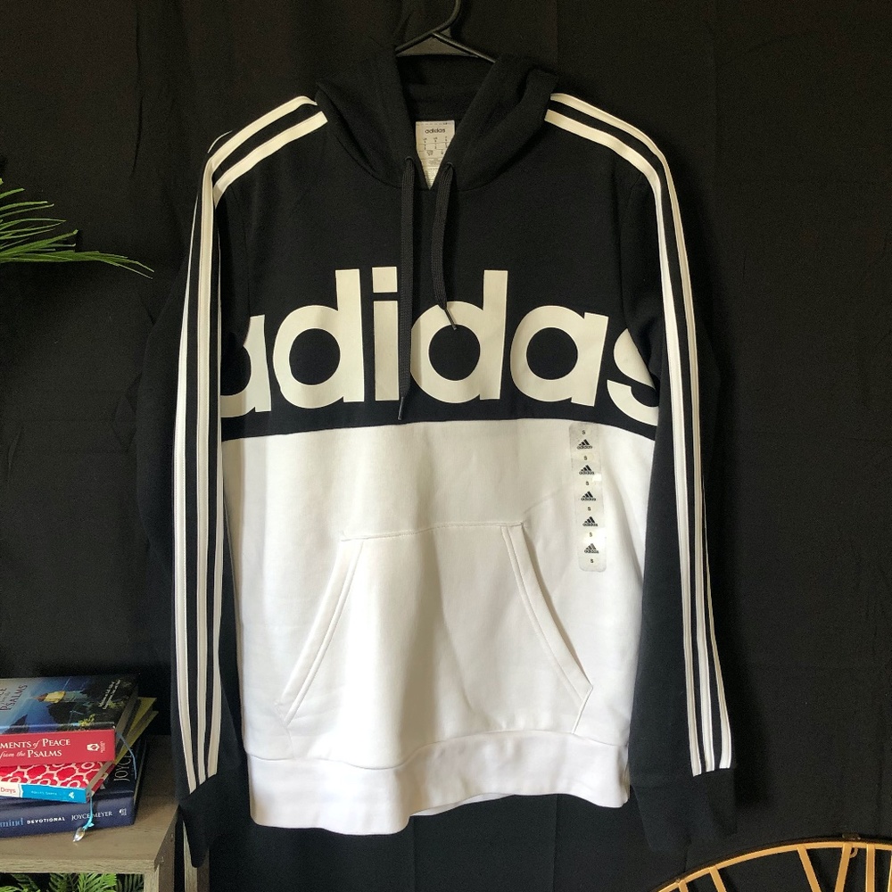 Adidas Sweatshirt NWT